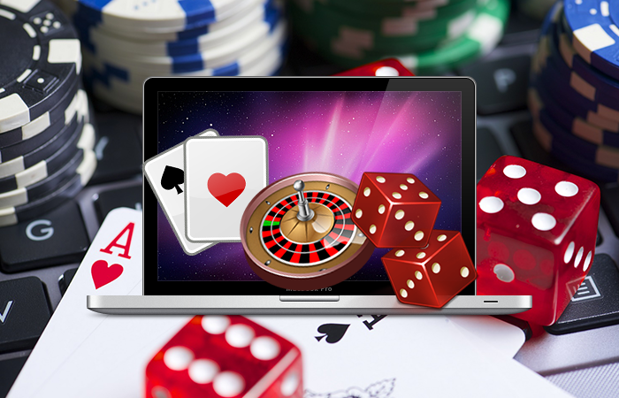 The Pros and Cons of Playing at Online Casinos vs. Land-Based Casinos 33